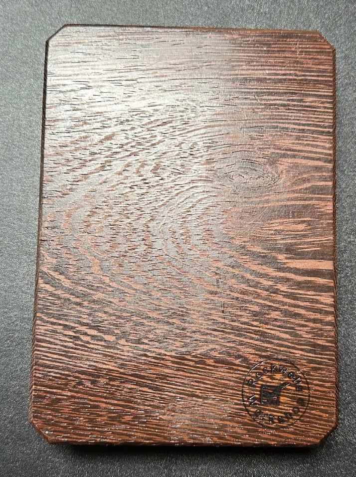 Large Clamshell Token Holder - Wenge Wood (24 Tokens) - C51