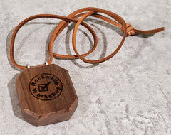 Medallion Token Holder - Walnut Wood with Leather Necklace (1 Token)